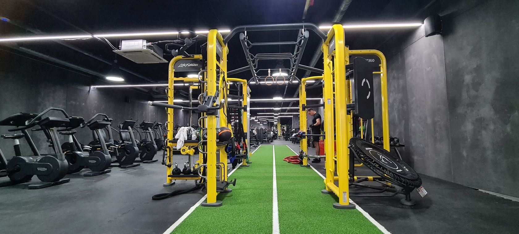 BUDGET LINE TURF FLOORING (LINED)
